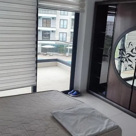 Alanyada Havuzlu,denize Yakin, Lux Apartmán